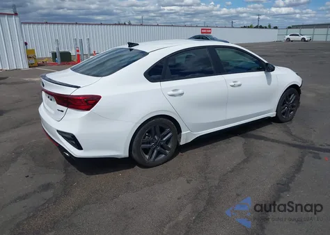2021 Kia Forte Gt-Line из США, поврежденный, VIN 3KPF34AD6ME403391